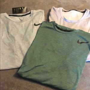Lot of 3 Nike Men’s Large Dri Fit Long Sleeves
